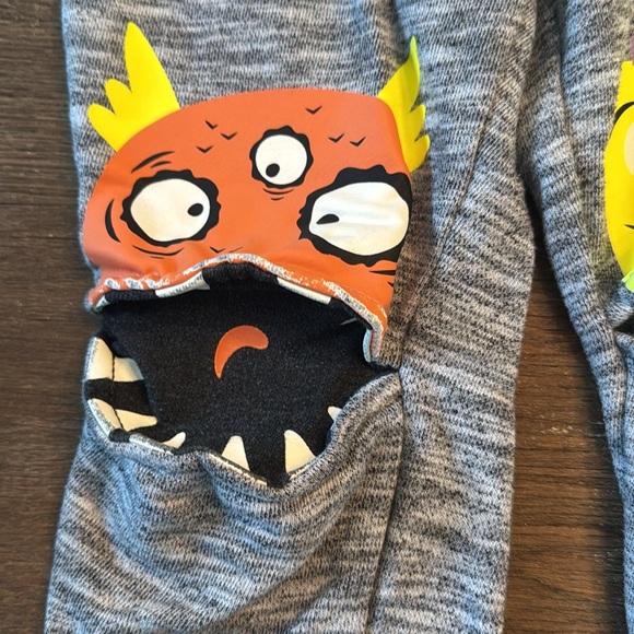 Cat and Jack French Terry monster Knee Joggers Size 5 - Picture 4 of 8